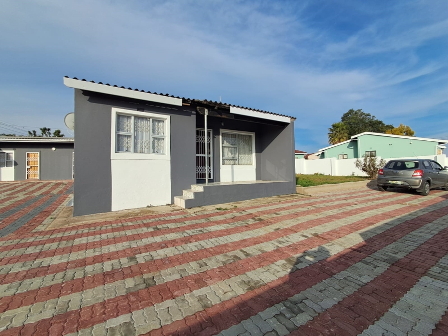 To Let 3 Bedroom Property for Rent in Northcrest Eastern Cape